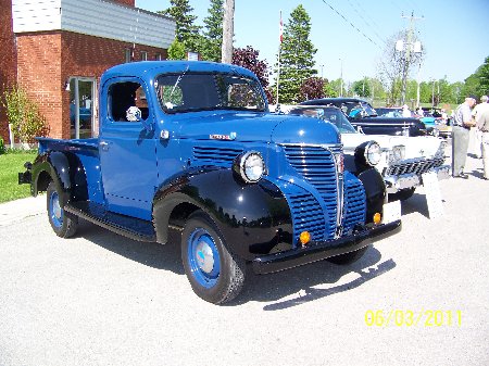 nursing home car show